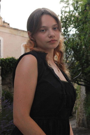 Julia Bennett portrait