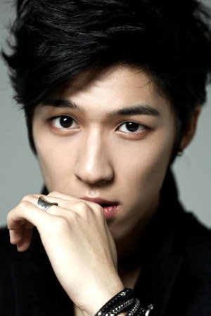 Baek Seung-Heon portrait
