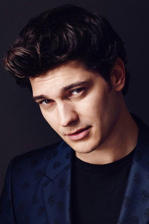 Çağatay Ulusoy portrait