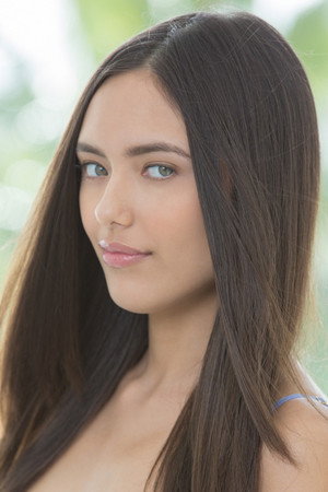 Maya Grand portrait