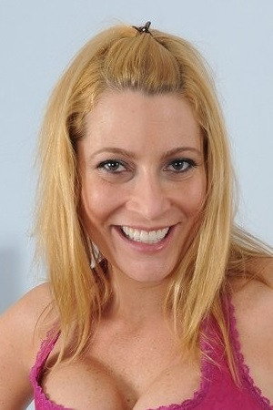 Jennifer Best portrait