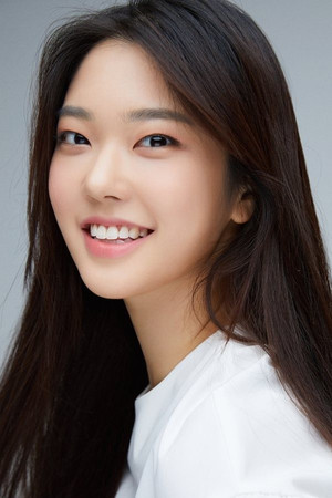 Jang Yi-jung portrait