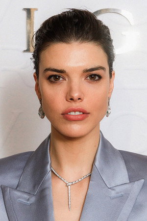 Eva Vik portrait