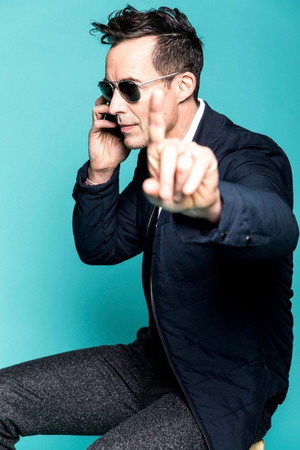 Tom Cavanagh portrait