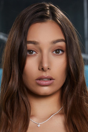 Shelena portrait