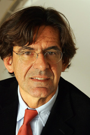 Luc Ferry portrait