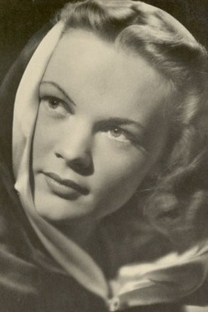 Marianne Simson portrait