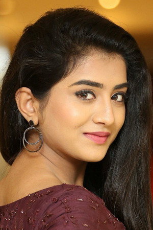 Raashi Singh portrait