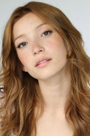 Saylor Curda portrait