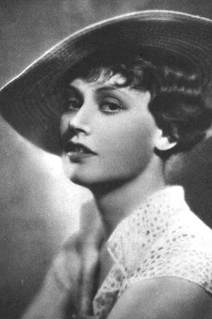 Manja Behrens portrait