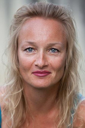 Ilka Urbach portrait