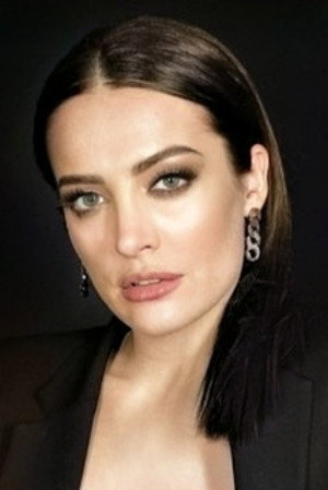 İrem Sak portrait