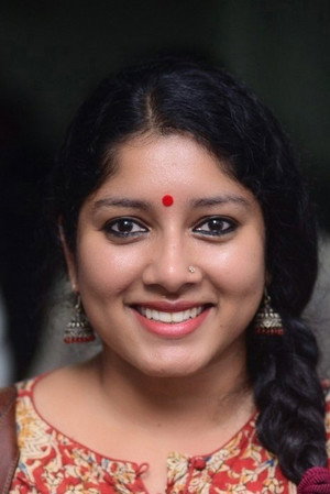 Anumol portrait
