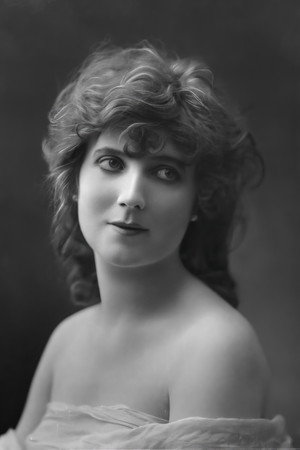 Gina Palerme portrait