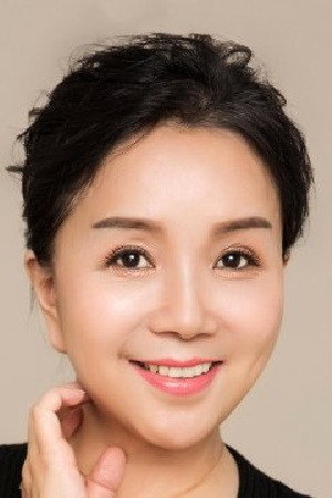 Teng Ai Xian portrait