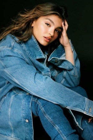 Alin Golan portrait