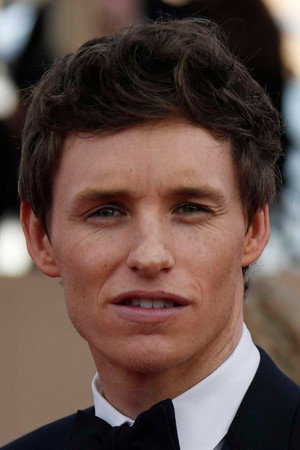 Eddie Redmayne portrait