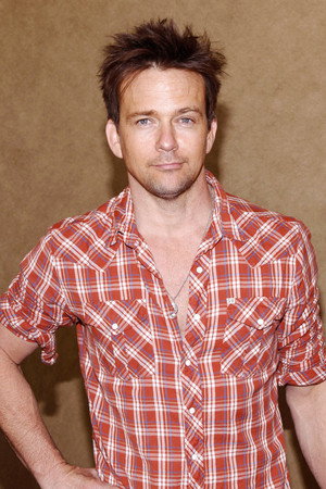Sean Patrick Flanery portrait