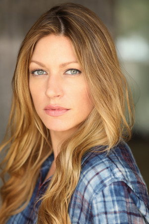 Jes Macallan portrait