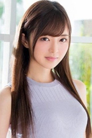 Mika Tsukushi portrait
