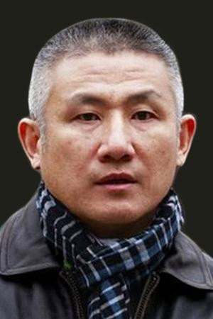 Lu Peng portrait