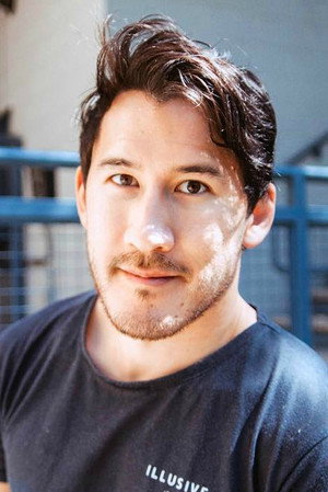 Mark Fischbach portrait