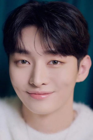 Yoon Ji-sung portrait