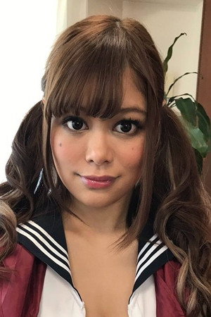 Sara Fujisaki portrait