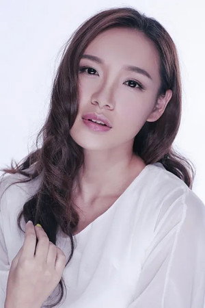 He Huan portrait