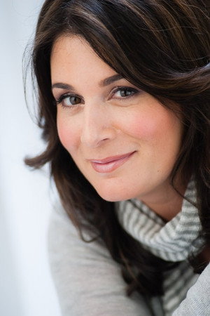Nicole Oliver portrait
