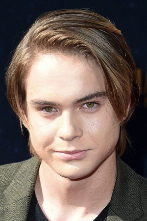 Judah Lewis portrait