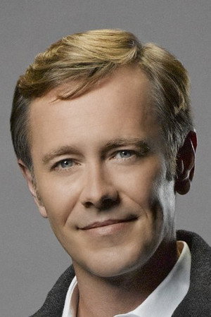 Peter Outerbridge portrait