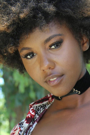 Daizy Cooper portrait