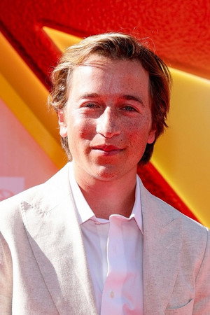 Skyler Gisondo portrait