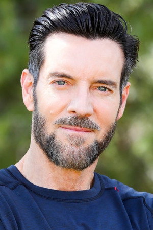 Tony Horton portrait