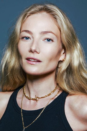 Clara Paget portrait