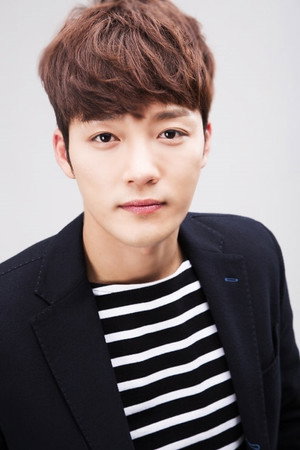 Kim Jin-woo portrait