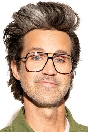 Link Neal portrait