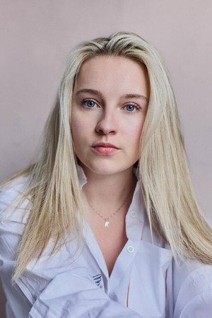 Kelsey Dee portrait