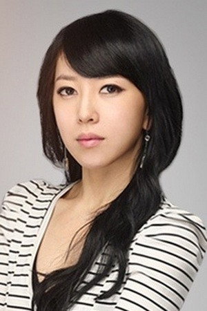 Je Lee-jung portrait