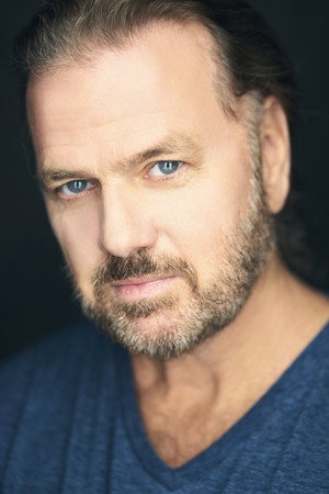 Kevin Anderson portrait