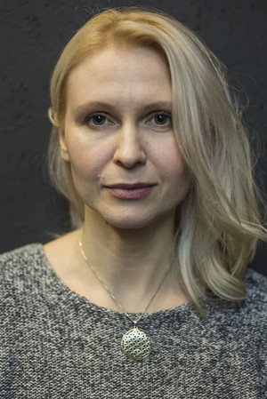 Mari Abel portrait