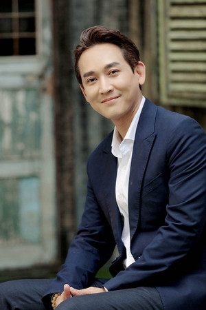 Hứa Vĩ Văn portrait