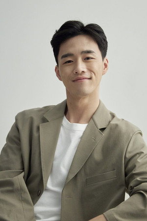 Kang Sung-hwa portrait