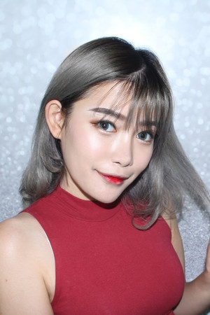Stella Lee portrait