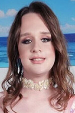 Alexis Morissett portrait