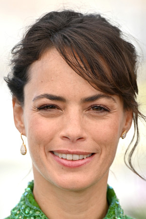 Bérénice Bejo portrait