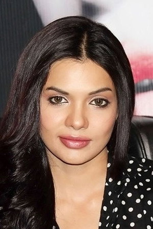 Sara Loren portrait