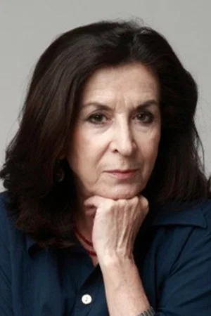 Nena Menti portrait