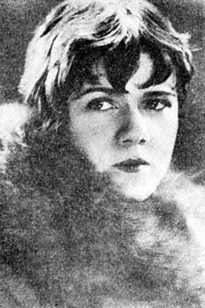 Frances Hyland portrait